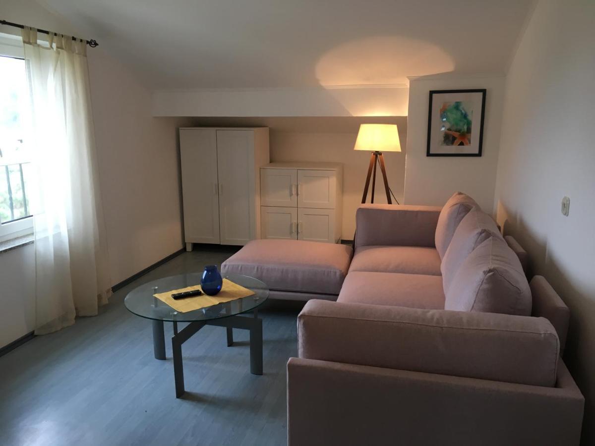 Apartments Mikelic Kampor Bagian luar foto